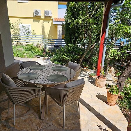 Holiday Home Baricevic 포세다르예 외부 사진